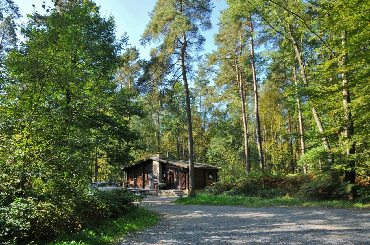 Meleze - Oignies Villa Petit Mesnil Exteriör bild